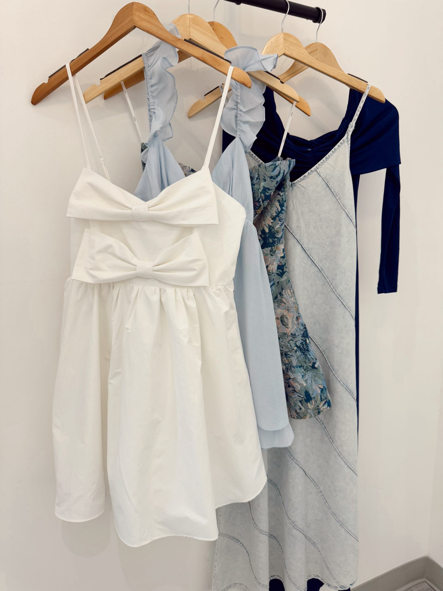 Dresses/Rompers