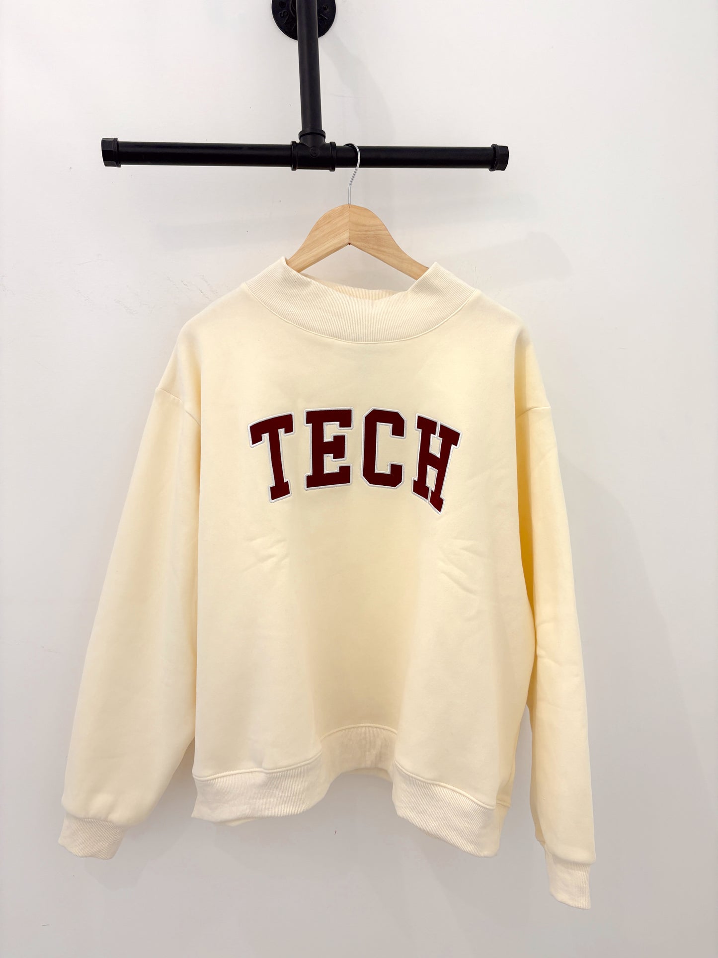 Cream/Maroon Tech Mockneck